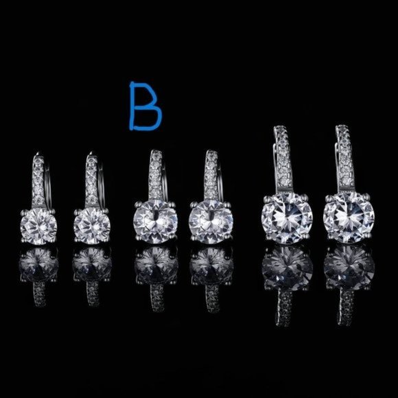 New 18K White Gold Plated Round Princess Cut Clear Cubic Zirconia Tear D… - Picture 7 of 11